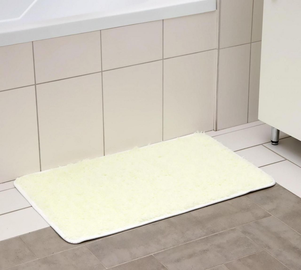 Коврик для ванной комнаты "Пушистик", цвет белый 50х80 см