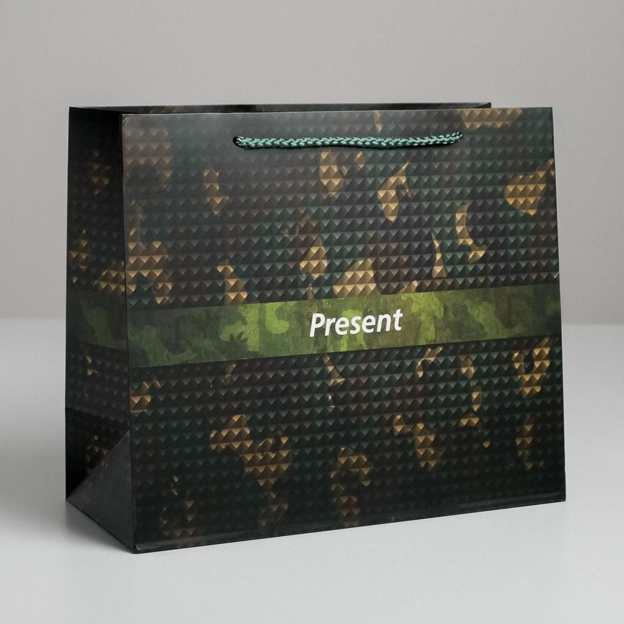 Пакет ламинированный горизонтальный Present, ML 27 × 23 × 11,5 см   5187556