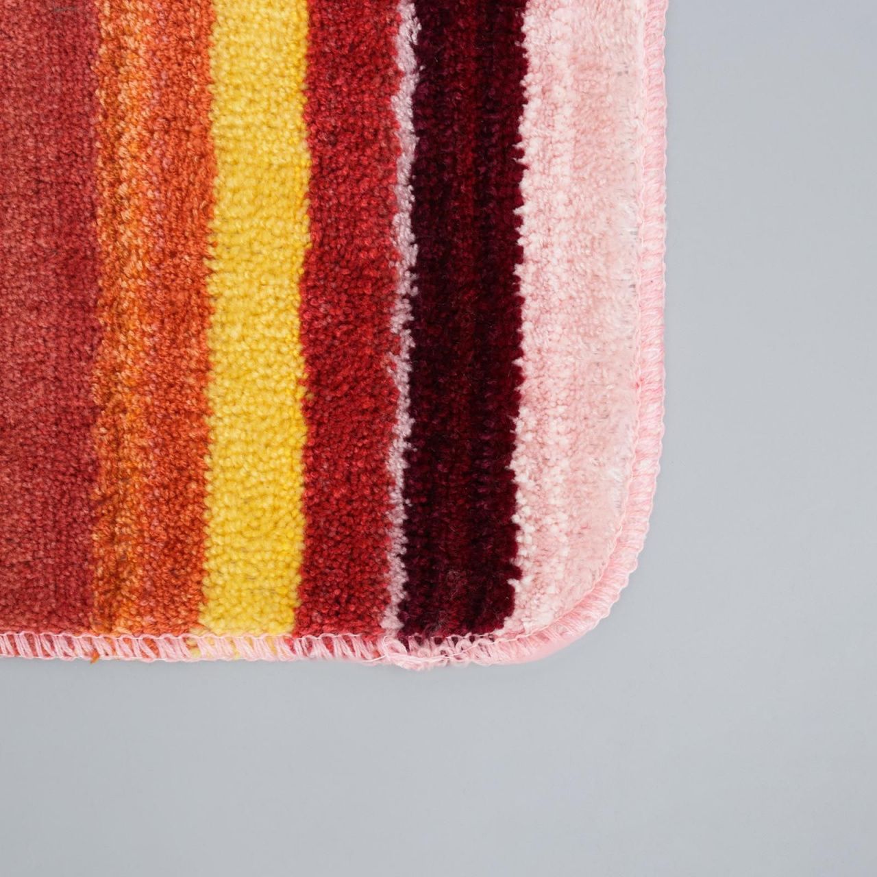 Набор ковриков для ванной и туалета 2 шт "Полоски" 45х70, 45х35 см, цвет розовый   2353273