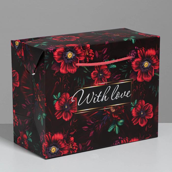 Пакет—коробка With love, 23 × 18 × 11 см 5053593