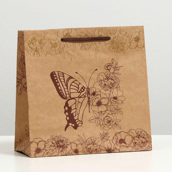 Пакет подарочный "Цветочная бабочка", крафт, 22.5 x 23 x 10 см 7601621
