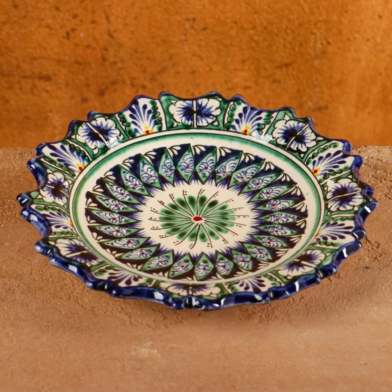 Тарелка Риштанская Керамика "Цветы", синяя, рельефная, 17 см, микс 6970420