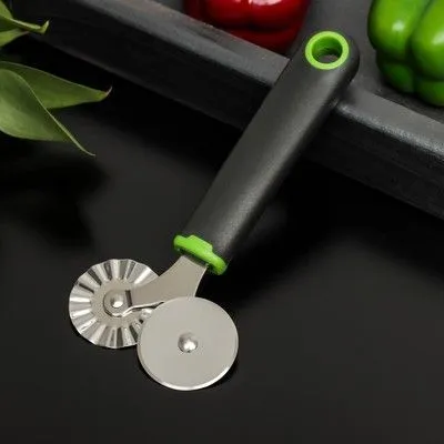 Нож для пиццы и теста двухсторонний "Lime" нерж. сталь, цвет черно-зеленый 7139518