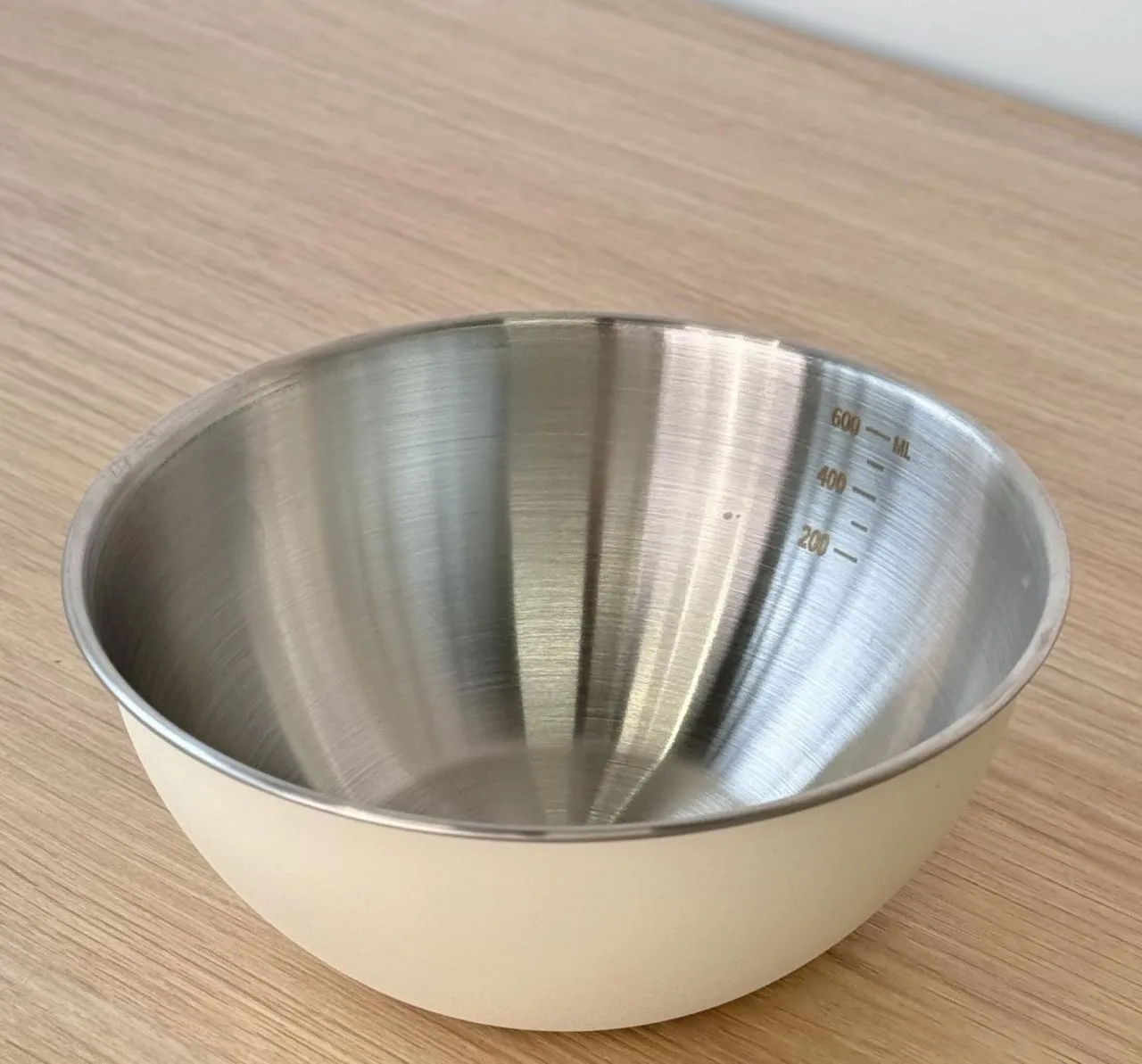 Миска из нерж.стали матовое покрытие 600 мл 16см, цв. золото/серебро 50318-1