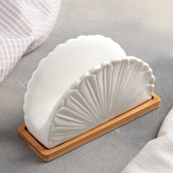 Салфетница на деревянной подставке "Эстет. Тюльпан" 15,5х9,8х9,5 см   4177810